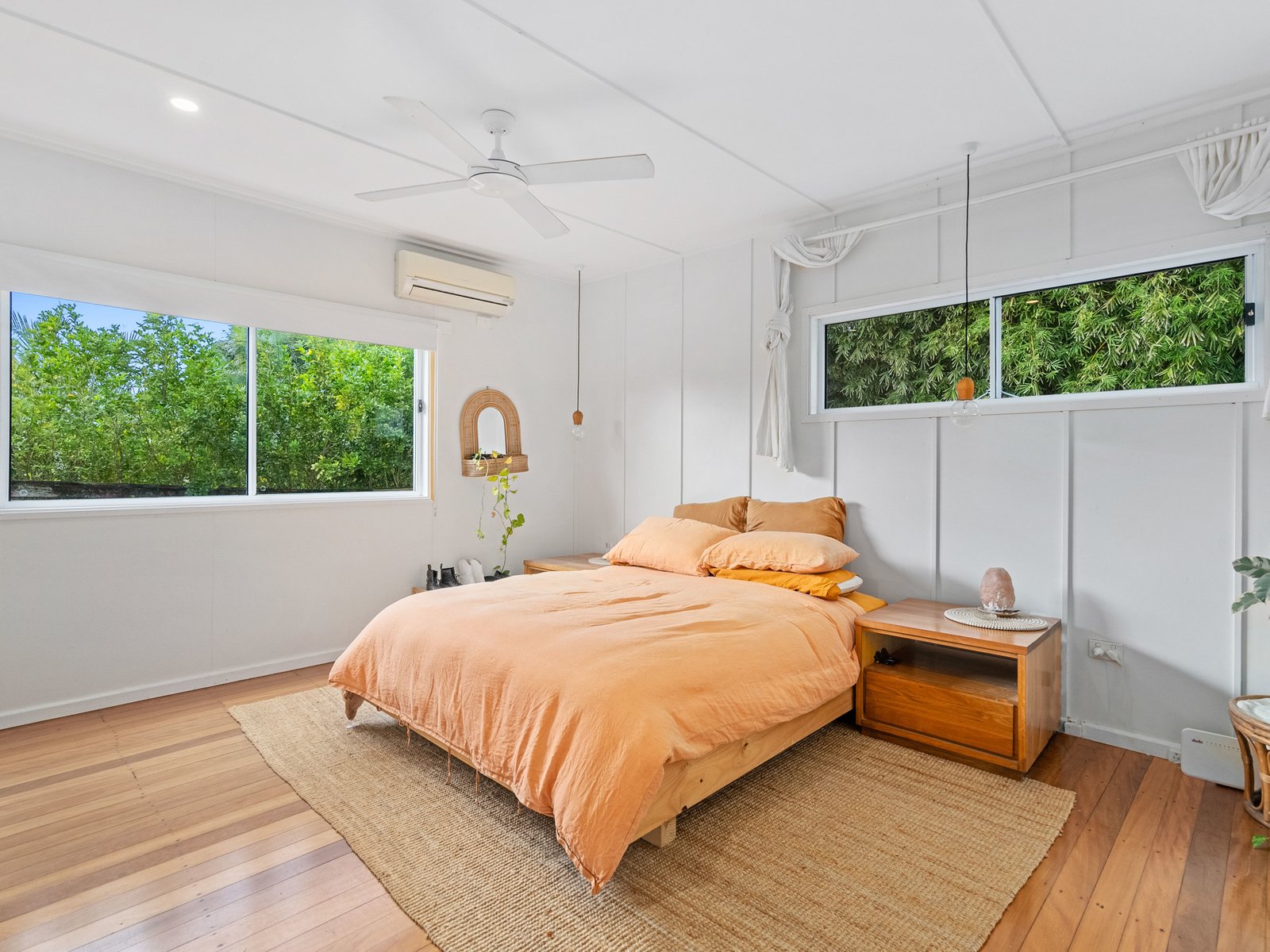 94 Dutton Street COOLANGATTA 7