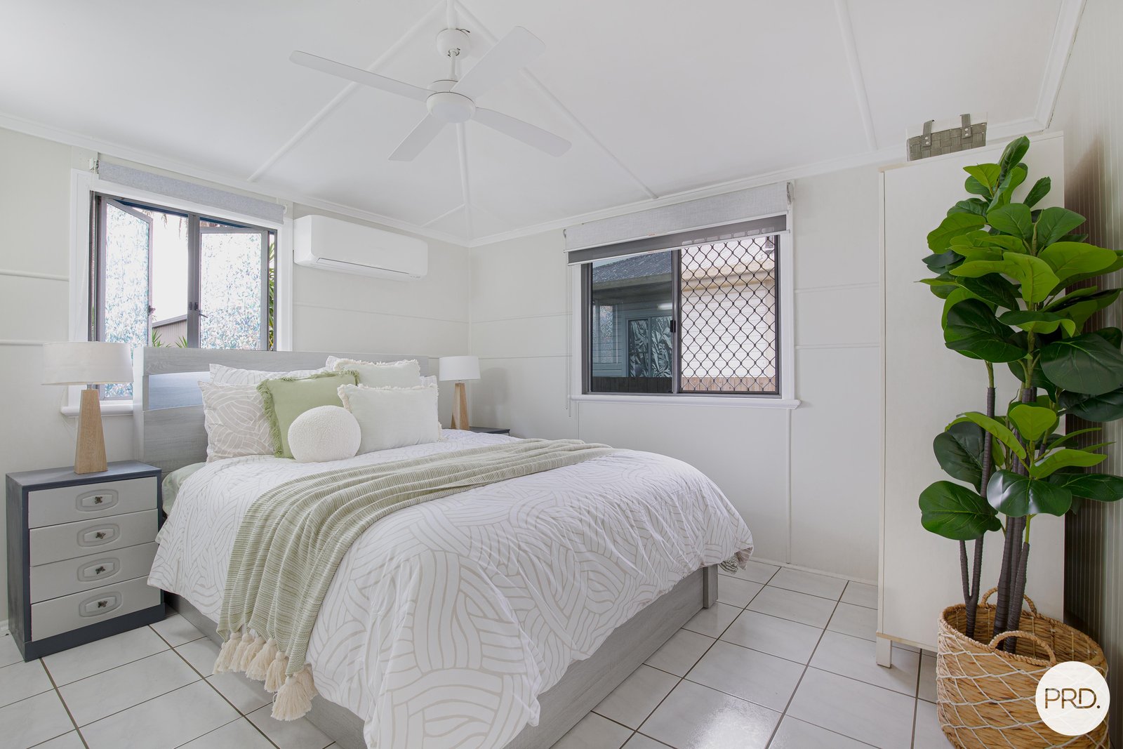 94 Field Street WEST MACKAY 11