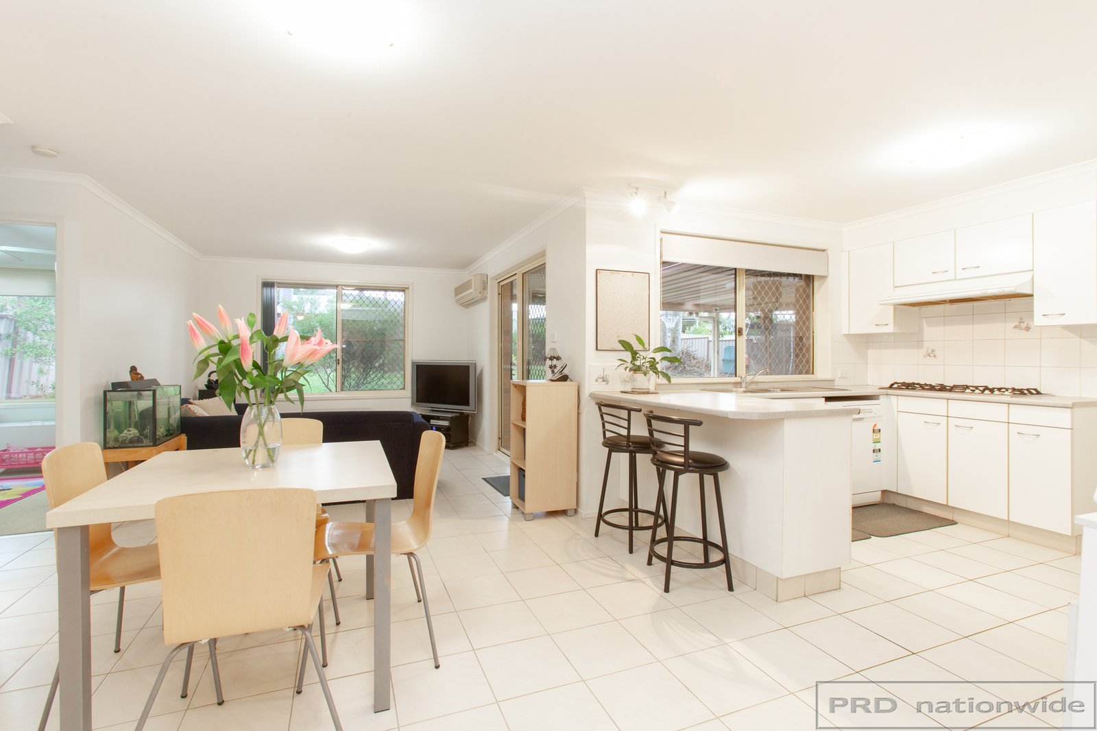 94 Government Road THORNTON 3