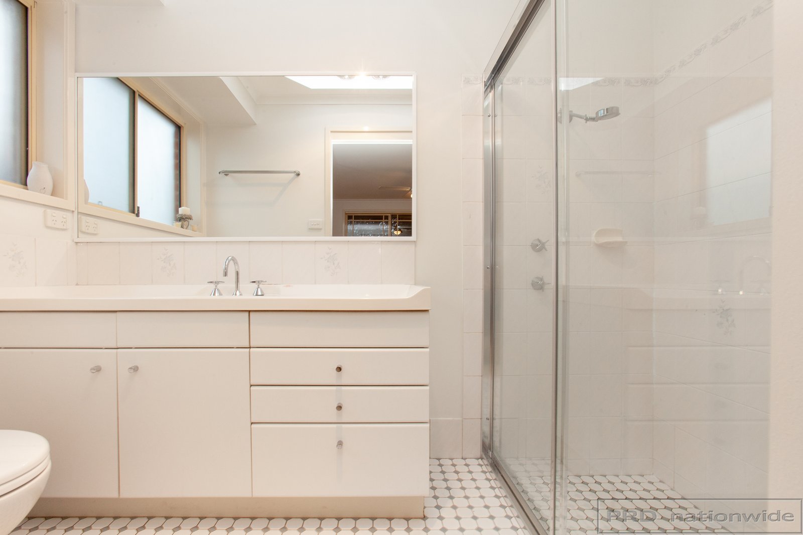 94 Government Road THORNTON 16