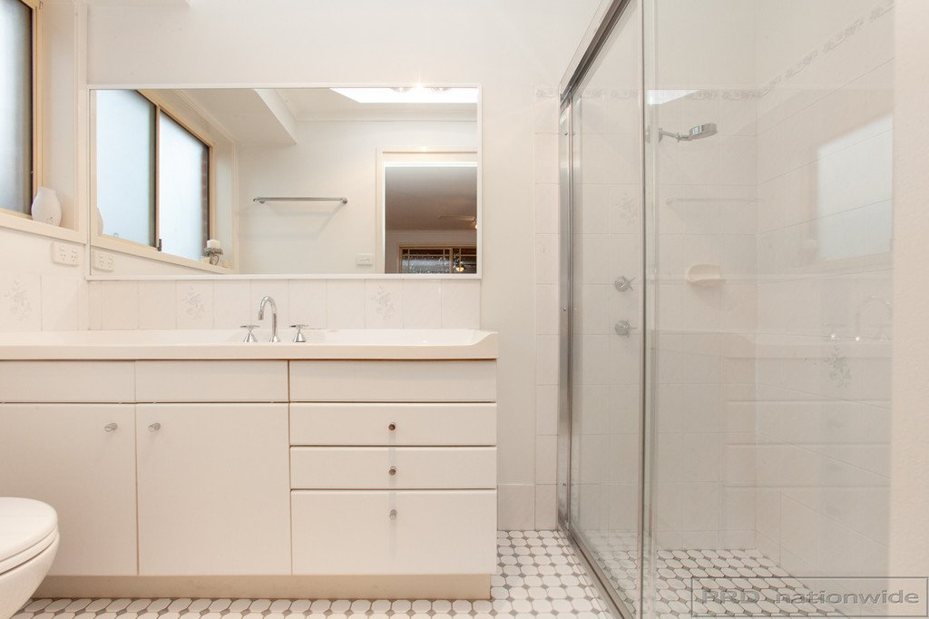 94 Government Road THORNTON 17