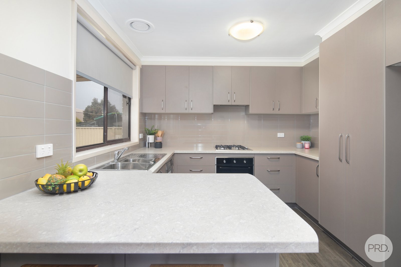 94 Grandview Grove WENDOUREE 6