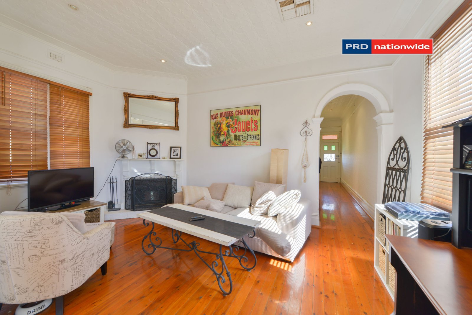 94 Griffin Avenue TAMWORTH 5