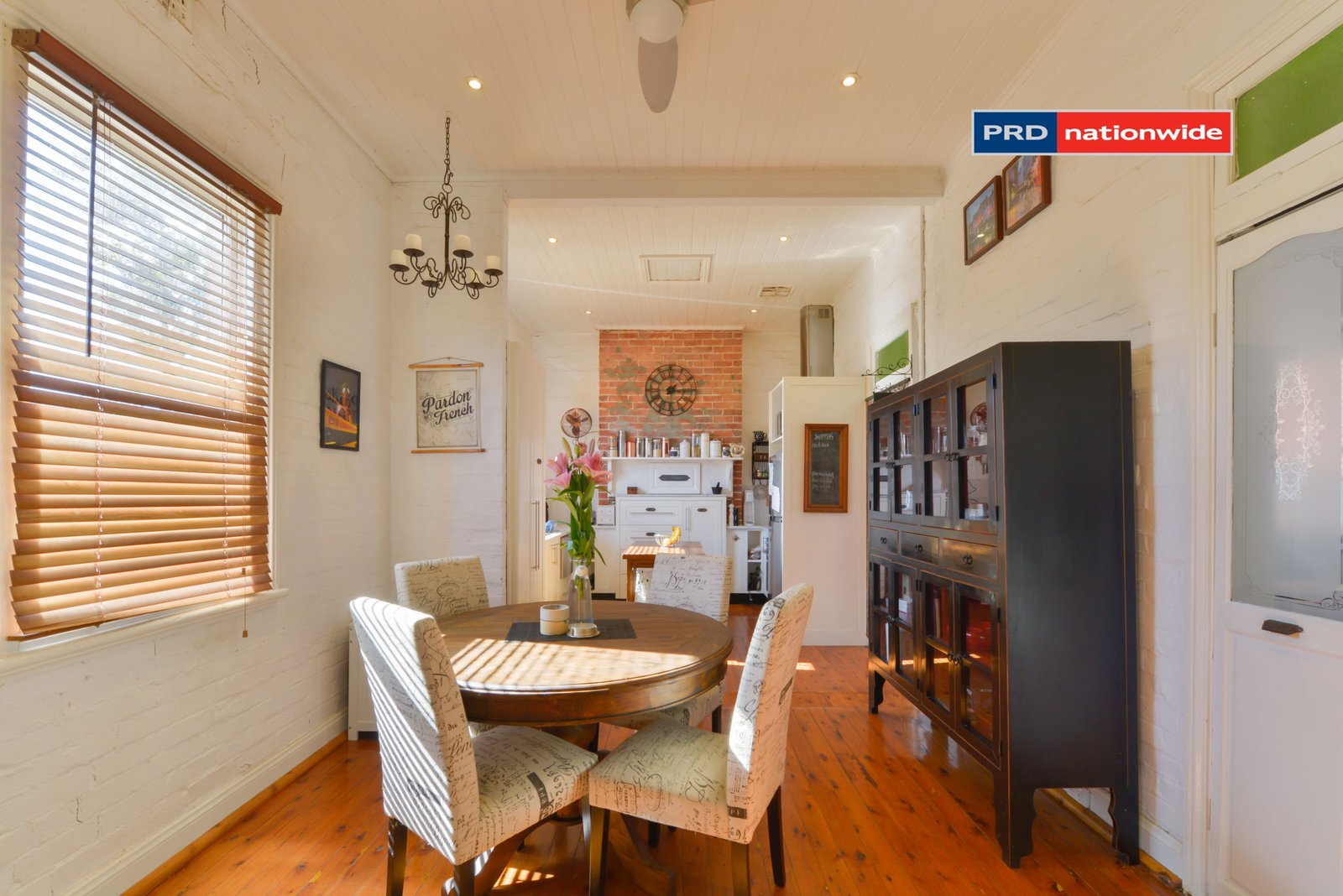 94 Griffin Avenue TAMWORTH 7