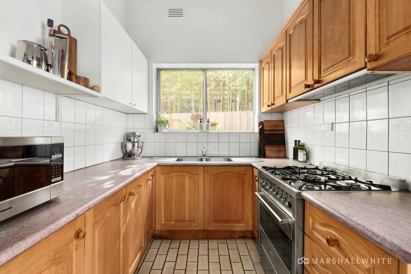 94 Highfield Road, Canterbury, VIC