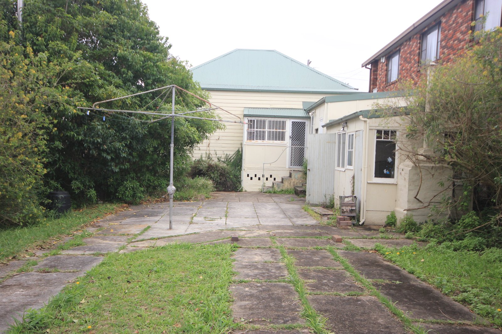 94 Mill Street CARLTON 8