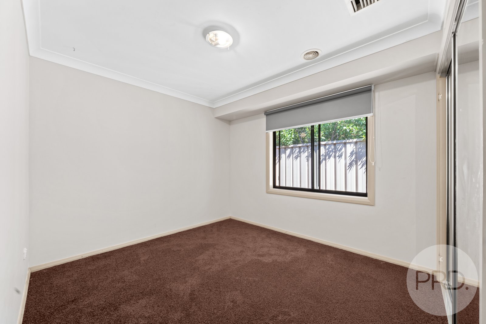 94 Mima Street GLENFIELD PARK 10