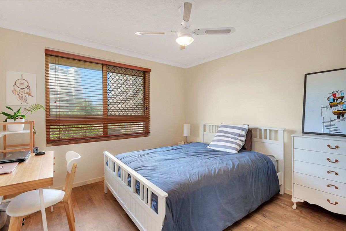 9/4 Mountain View Avenue Miami 5