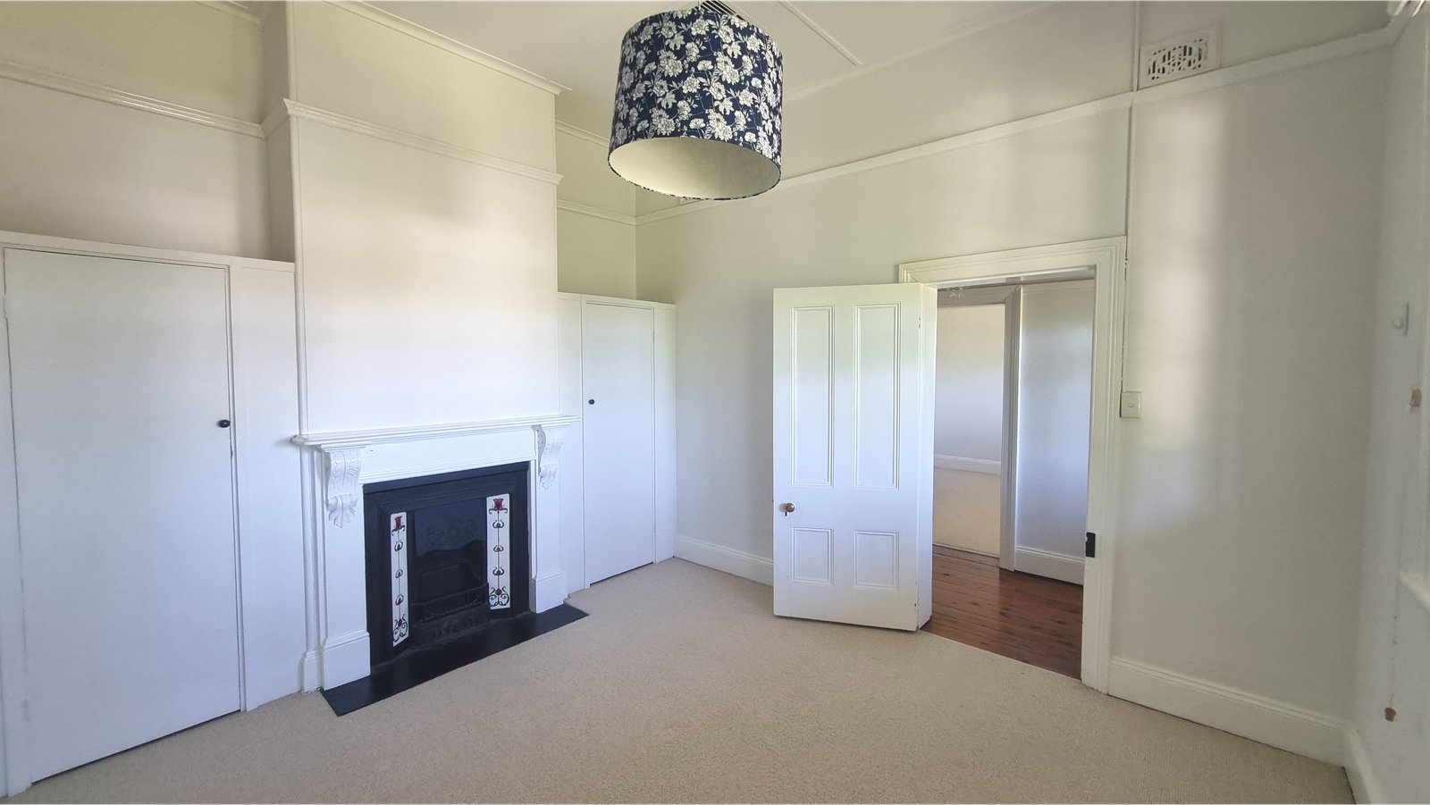 94 Punch Street GUNDAGAI 5