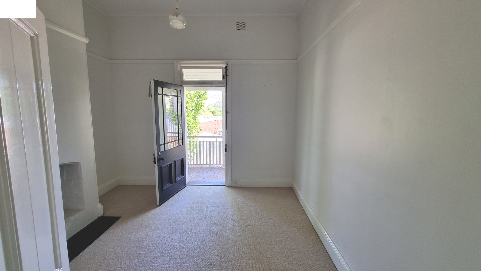 94 Punch Street GUNDAGAI 7