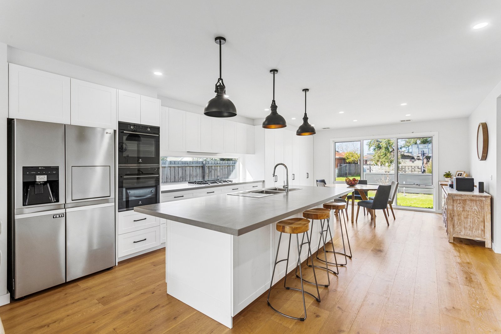 Gallery: 94 Russell Street