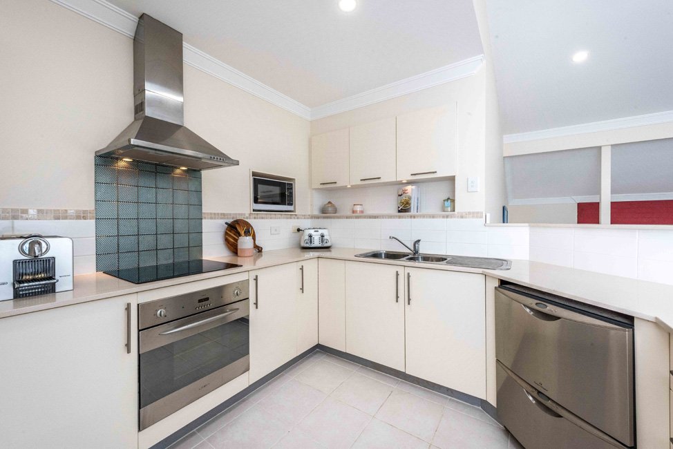94 Sergeant Baker Drive CORLETTE 8