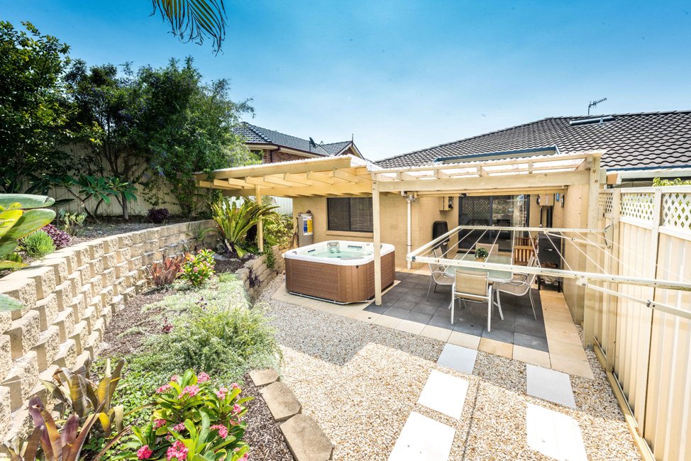 94 Sergeant Baker Drive CORLETTE 9