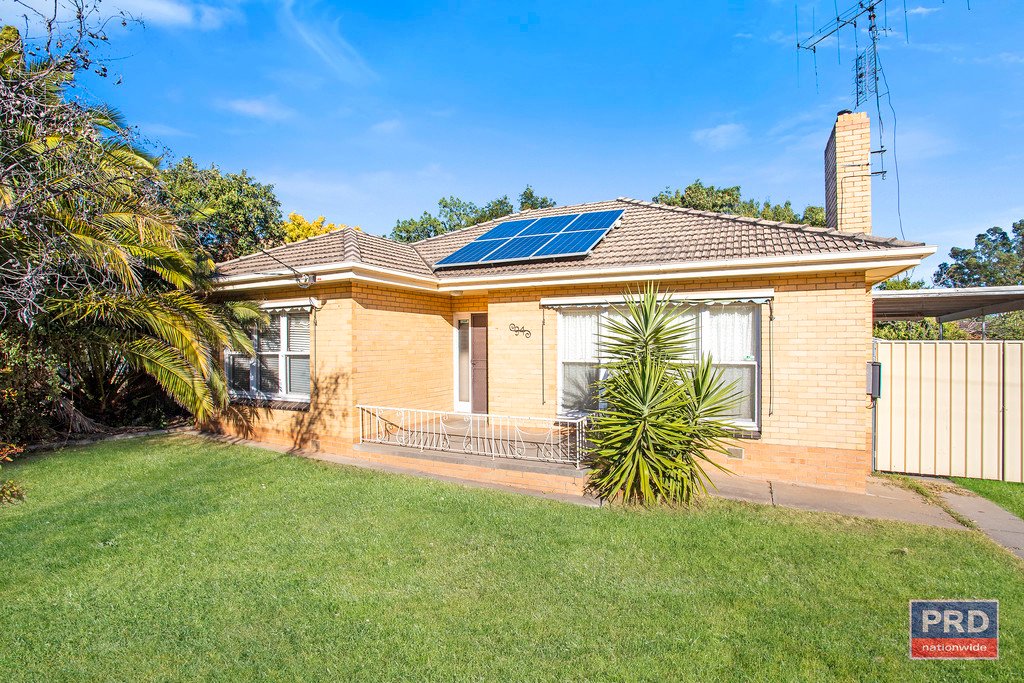 94 Somerville Street FLORA HILL 2