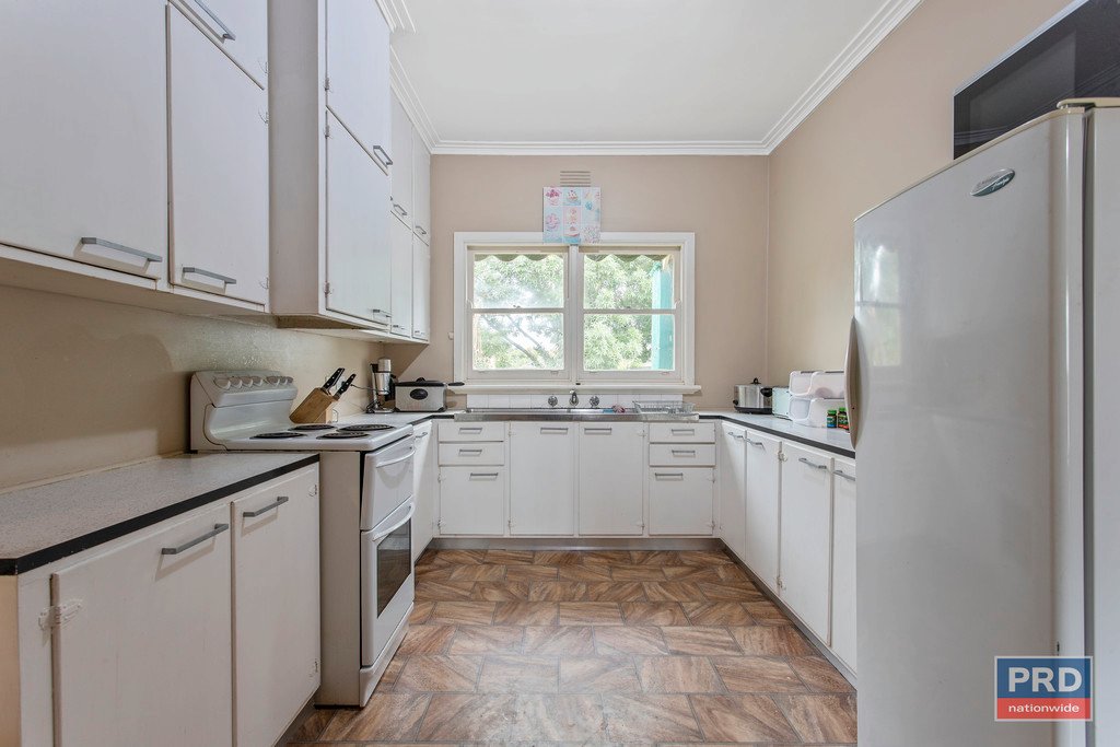 94 Somerville Street FLORA HILL 7