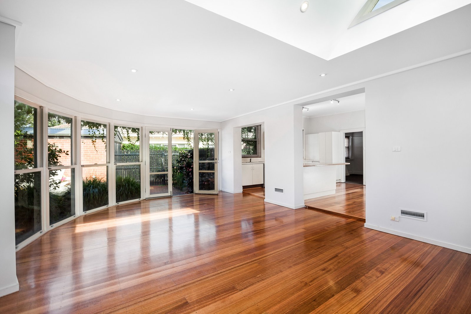Gallery: 94 St Andrews Street
