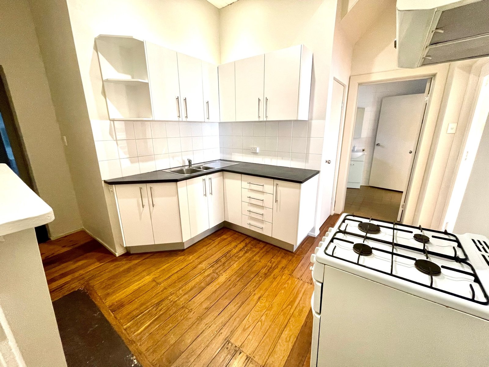 94 St Johns Road GLEBE 4