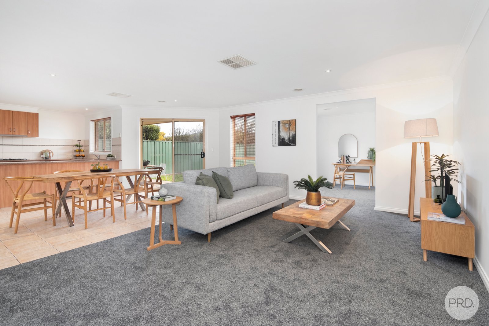 94 Stirling Drive LAKE GARDENS 6