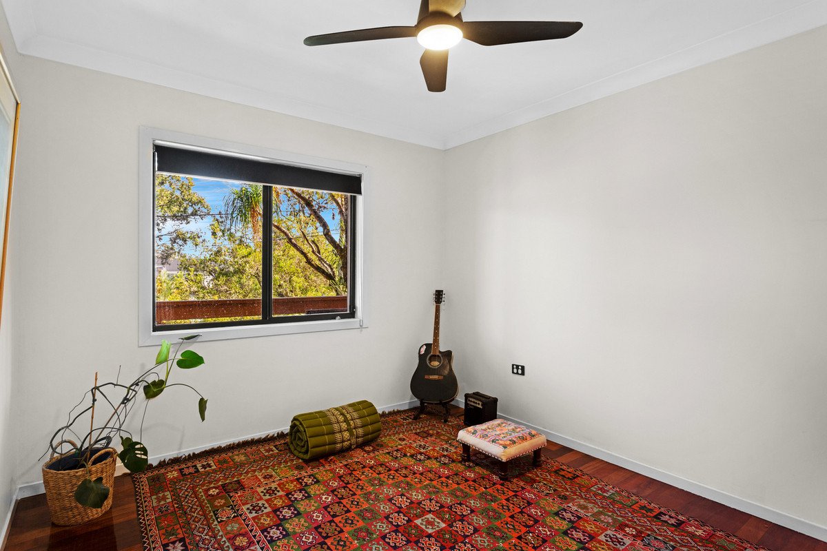 94 West Burleigh Road BURLEIGH HEADS 13