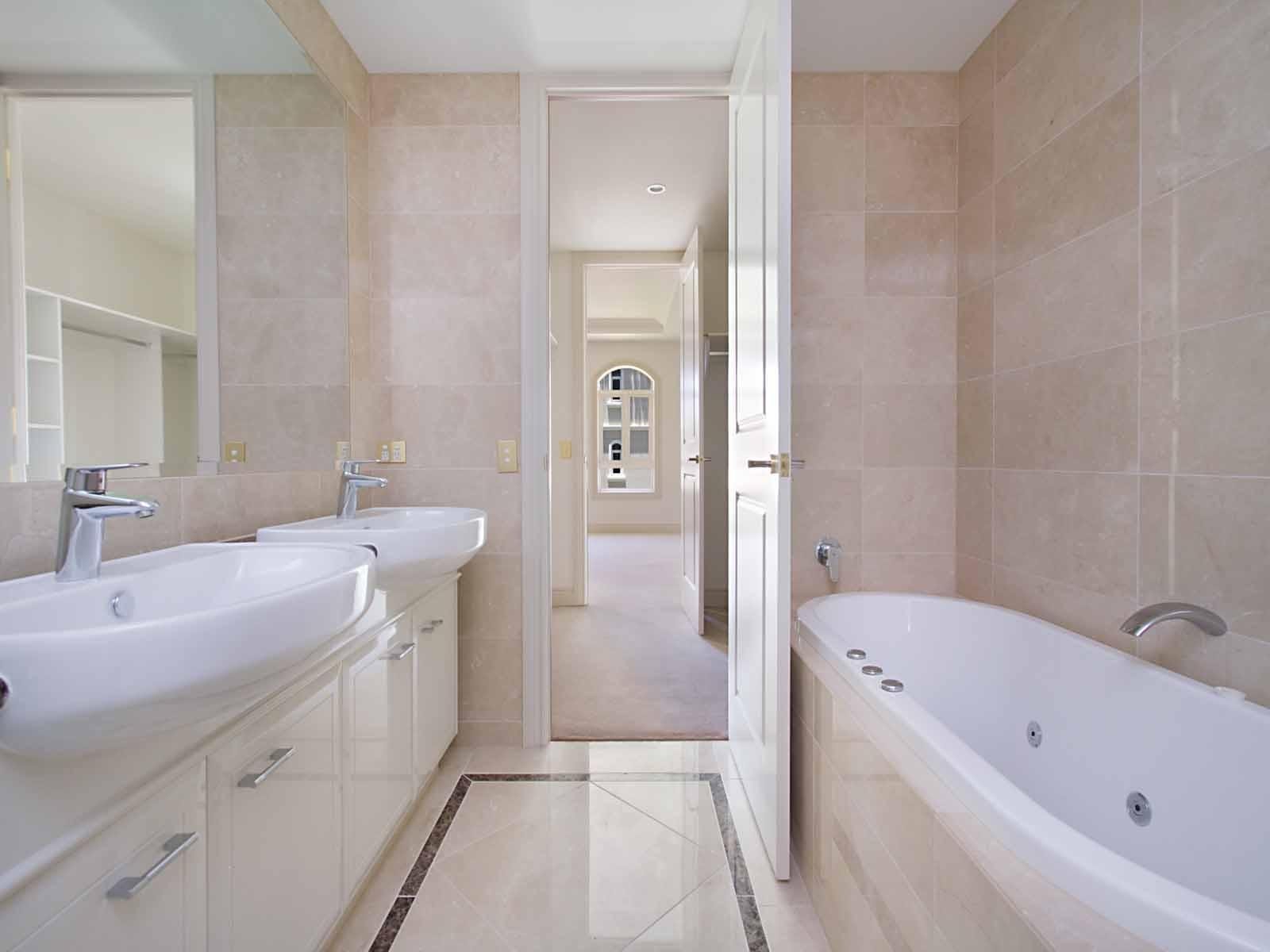 9/42-44 BRIGHTON Parade SOUTHPORT 4