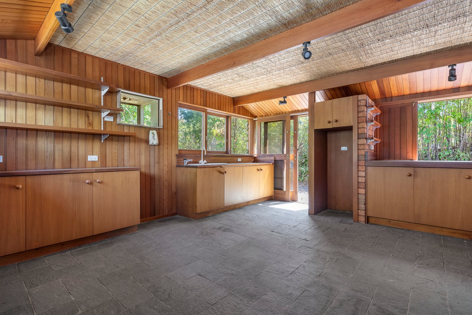 942 Burke Road, Deepdene, 3103