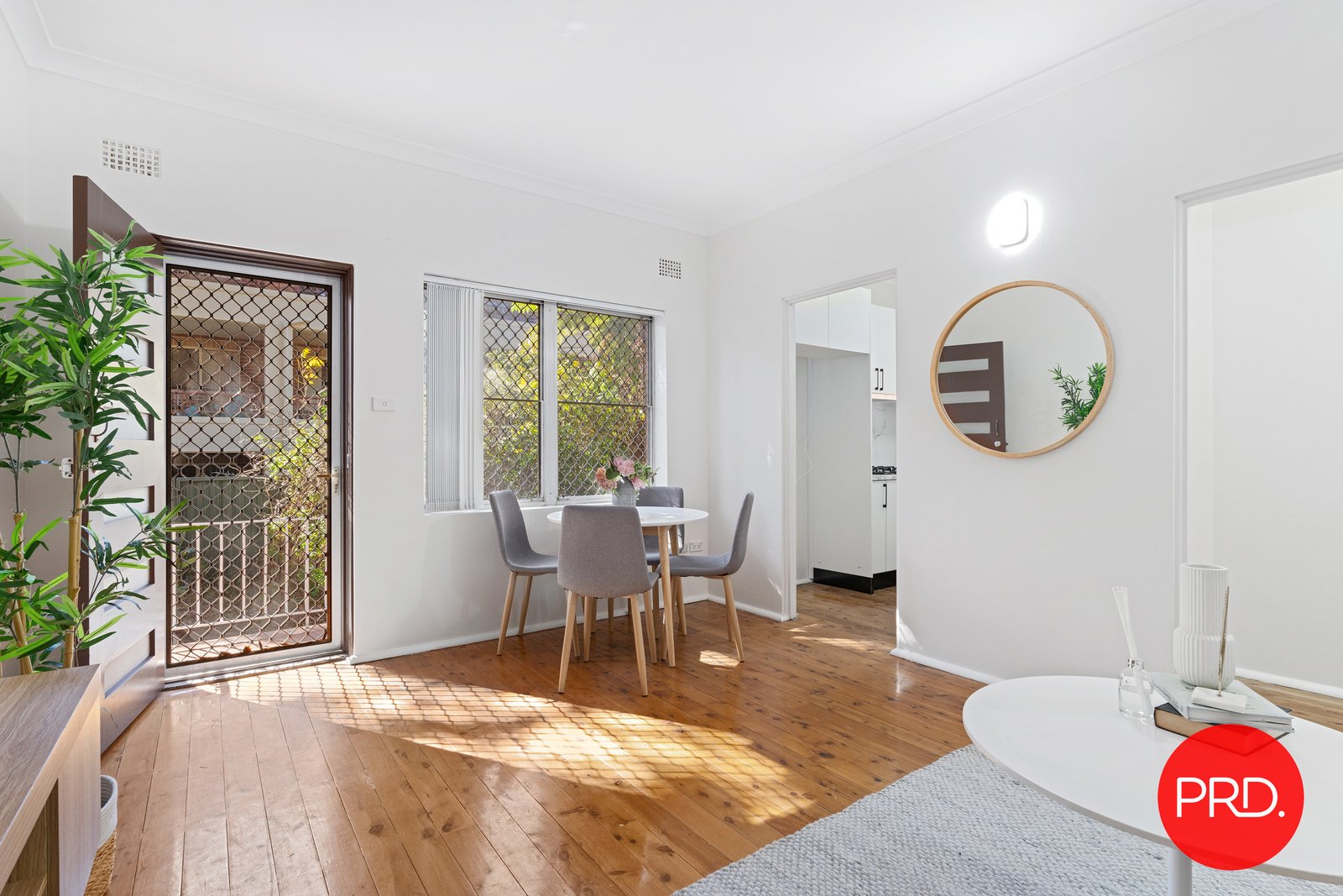 9/42 Firth Street ARNCLIFFE 2
