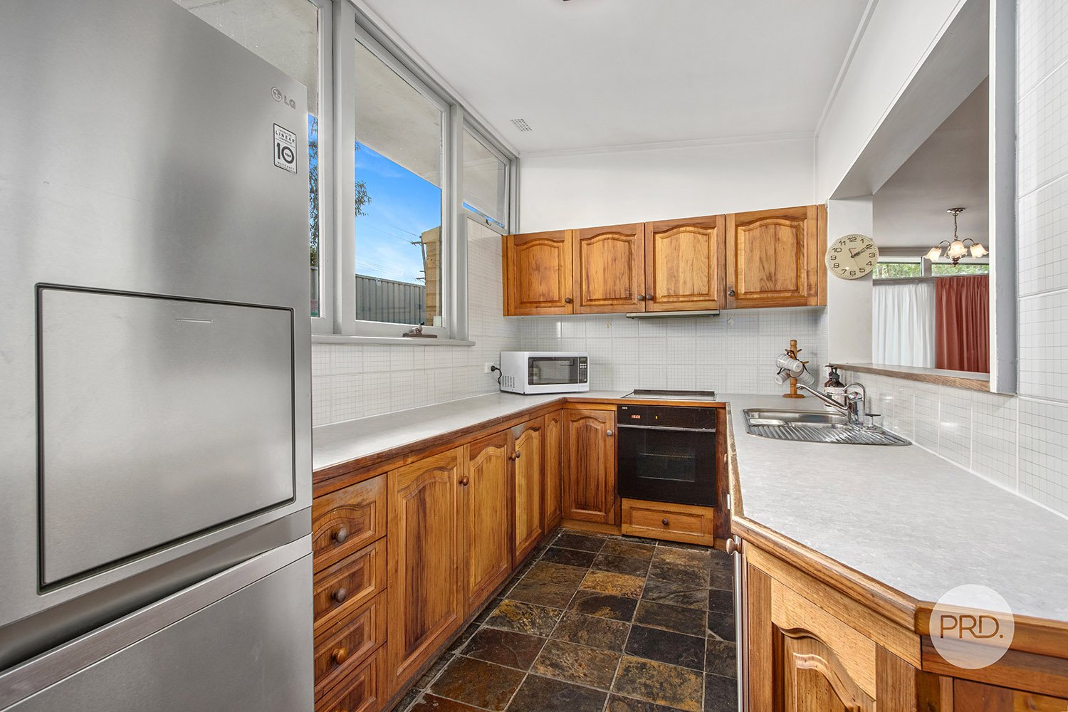 945 Forest Road LUGARNO 4