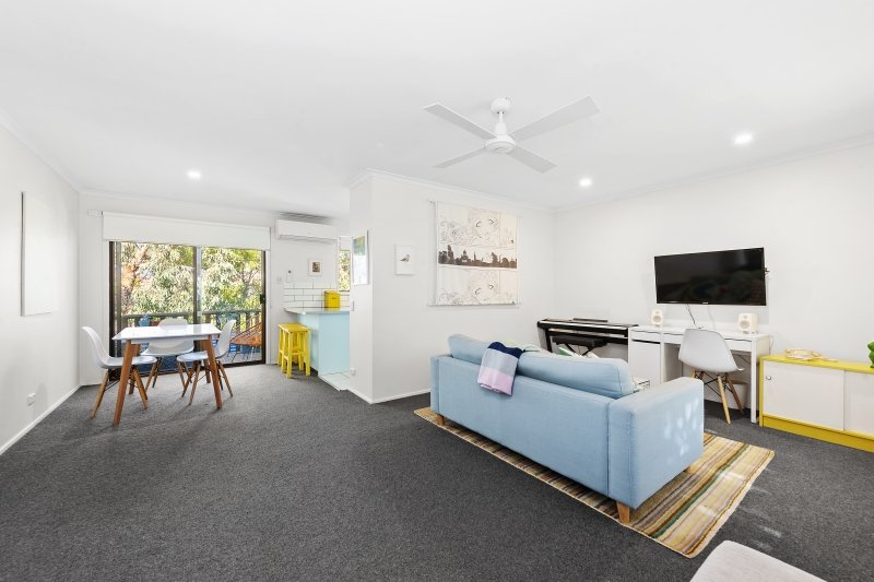 Gallery: 9/45 Otway Street South