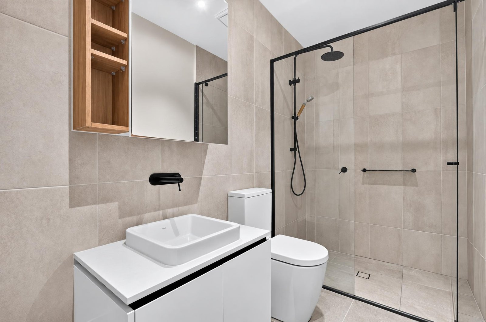 Gallery: 9/462-472 Middleborough Road
