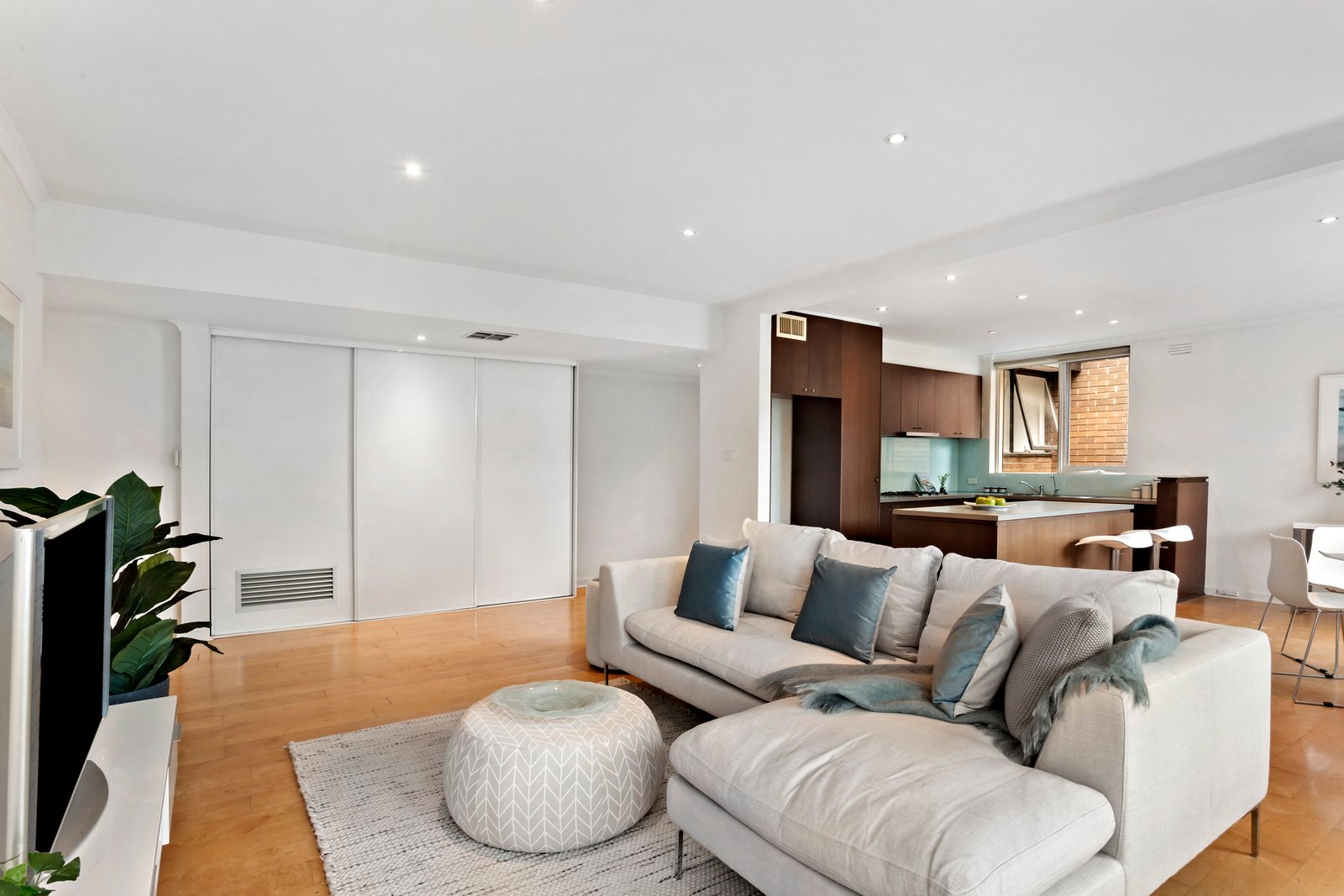 Real Estate and Property in 9/49 Grange Rd, Toorak, VIC