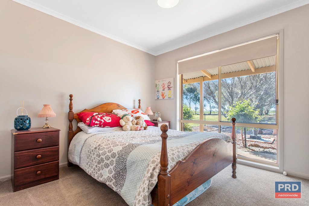 949 Wimmera Highway MARONG 9