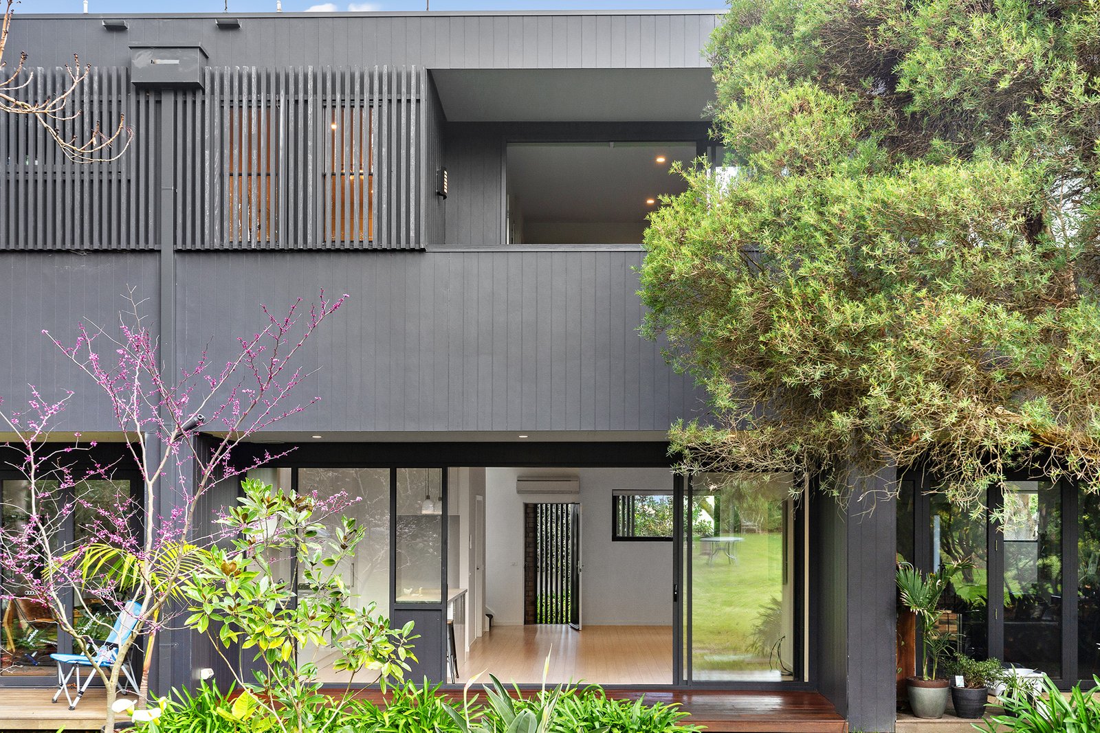 Real Estate and Property in 9/492 Barkers Road, Hawthorn East, VIC