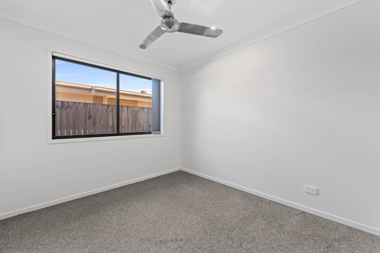 94a Dixon Drive PIMPAMA 8