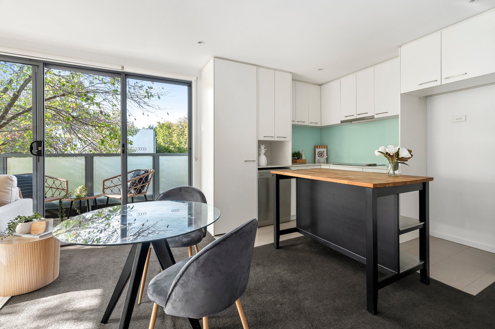 Gallery: 9/4a Lansdowne Road