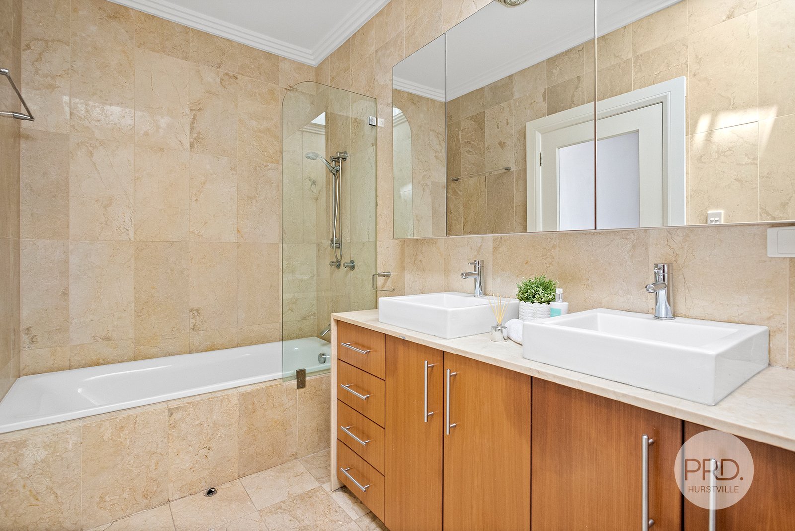 94a Laycock Road HURSTVILLE GROVE 7