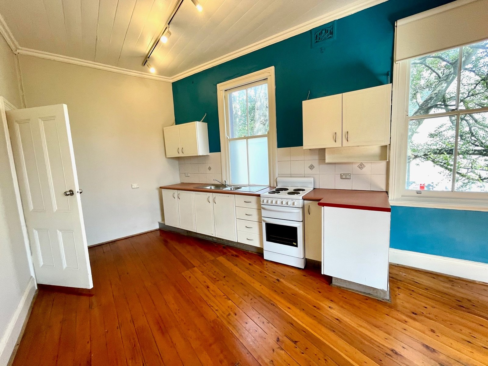 94B St Johns Road GLEBE 1