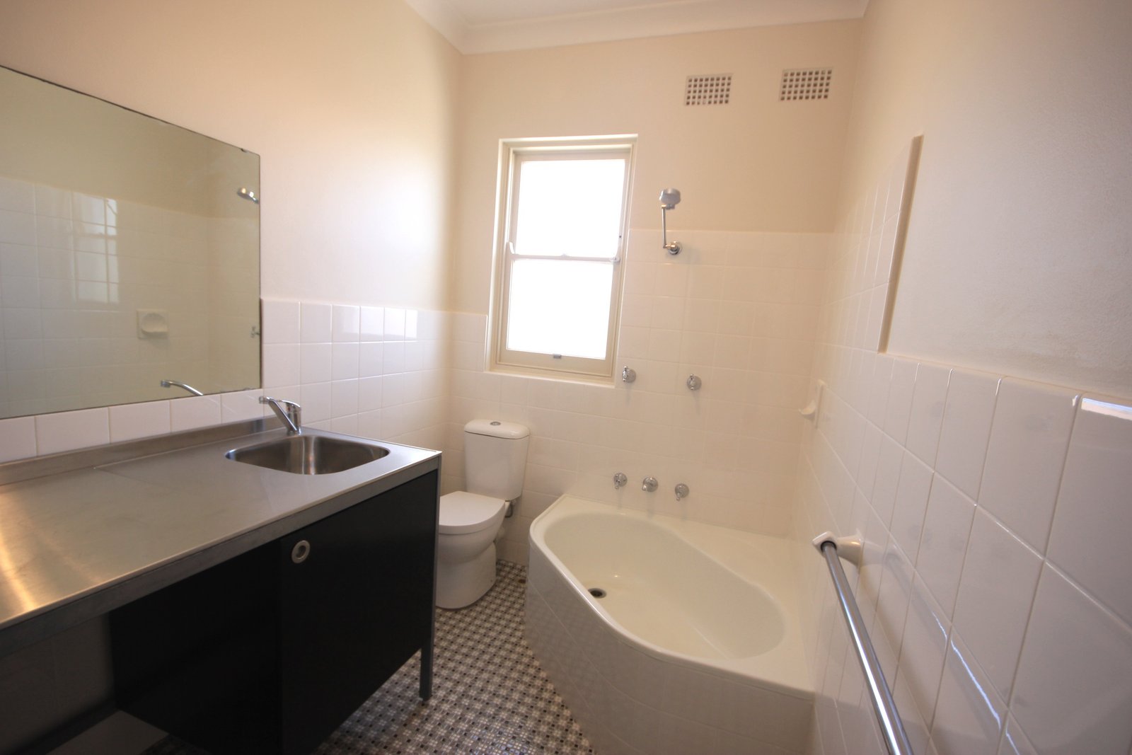 95 Alfred Street RAMSGATE BEACH 6