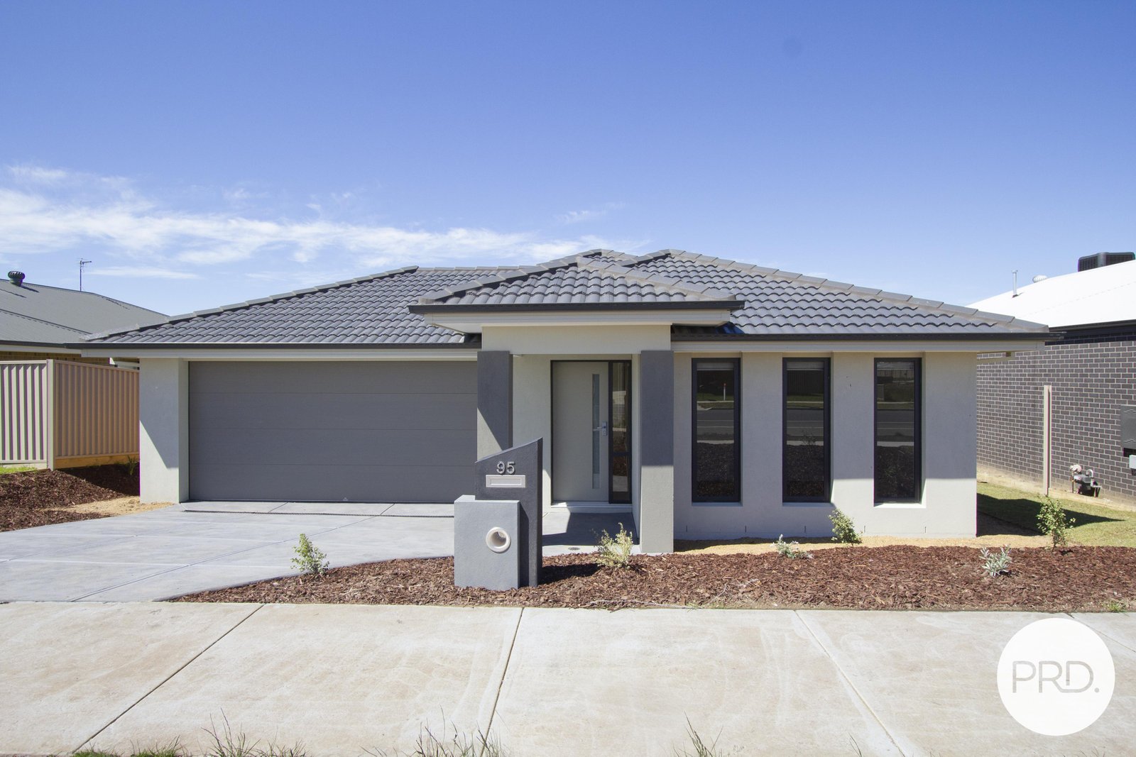 95 Ascot Gardens Drive DELACOMBE 1