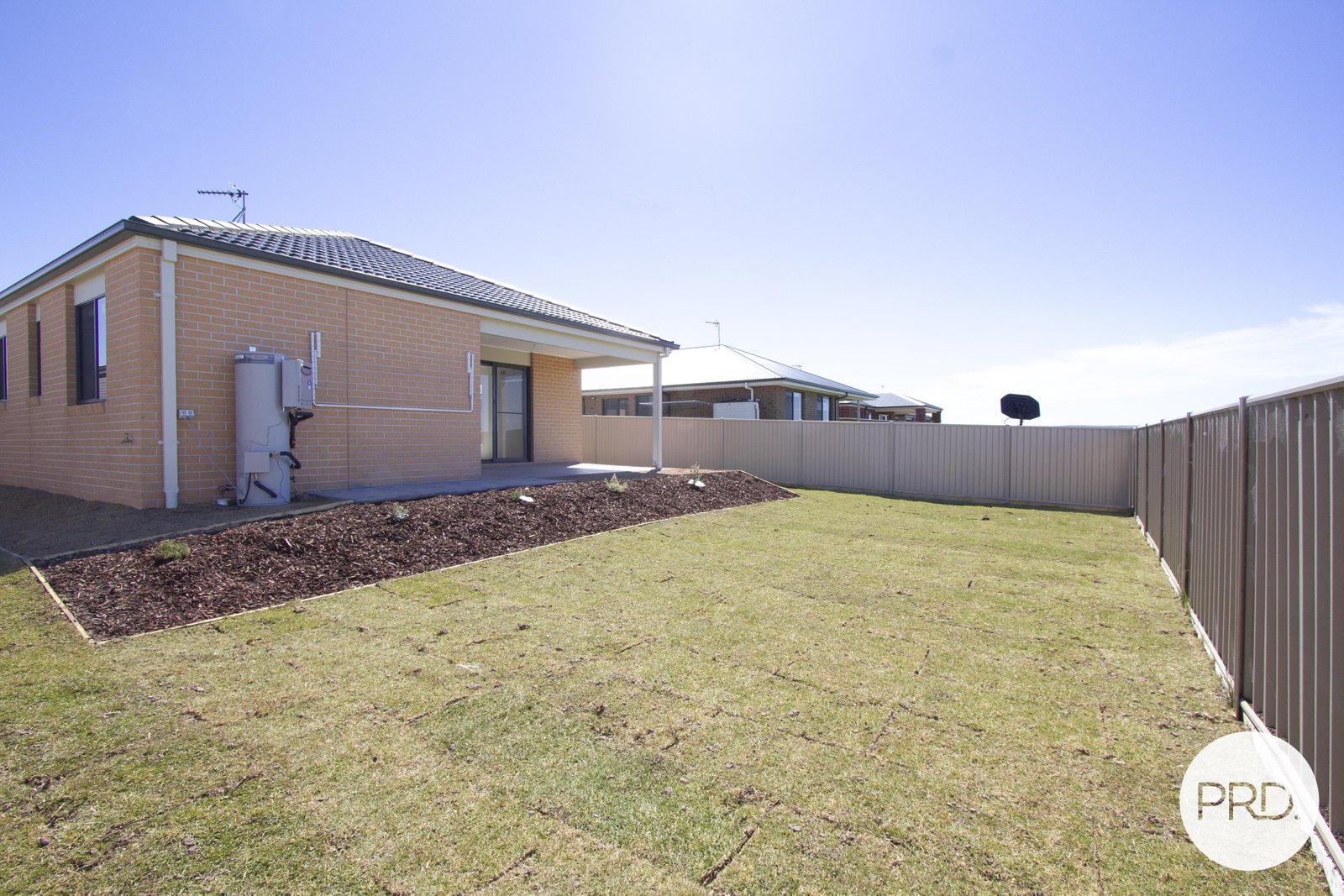 95 Ascot Gardens Drive DELACOMBE 9