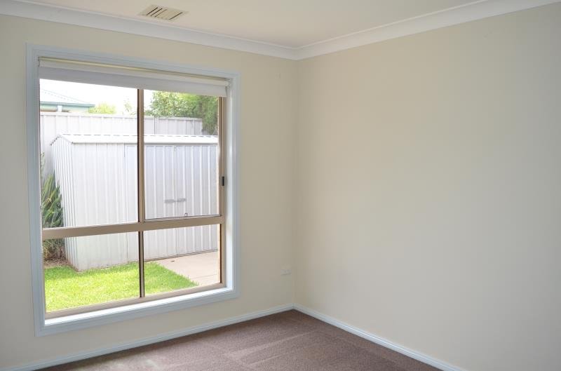 95 Atherton Crescent TATTON 5