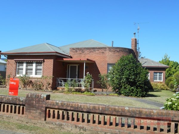 95 Fitzroy Street TUMUT 6
