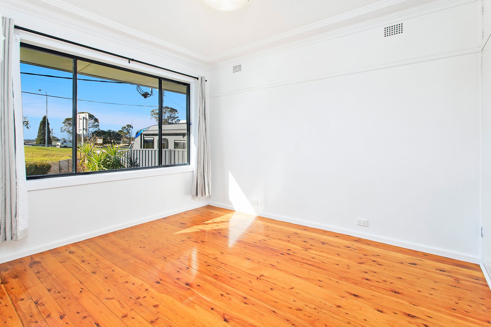 95 Fowlers Road DAPTO 5