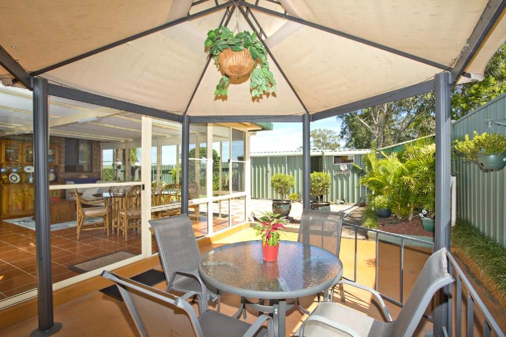 95 High Street WALLALONG 4