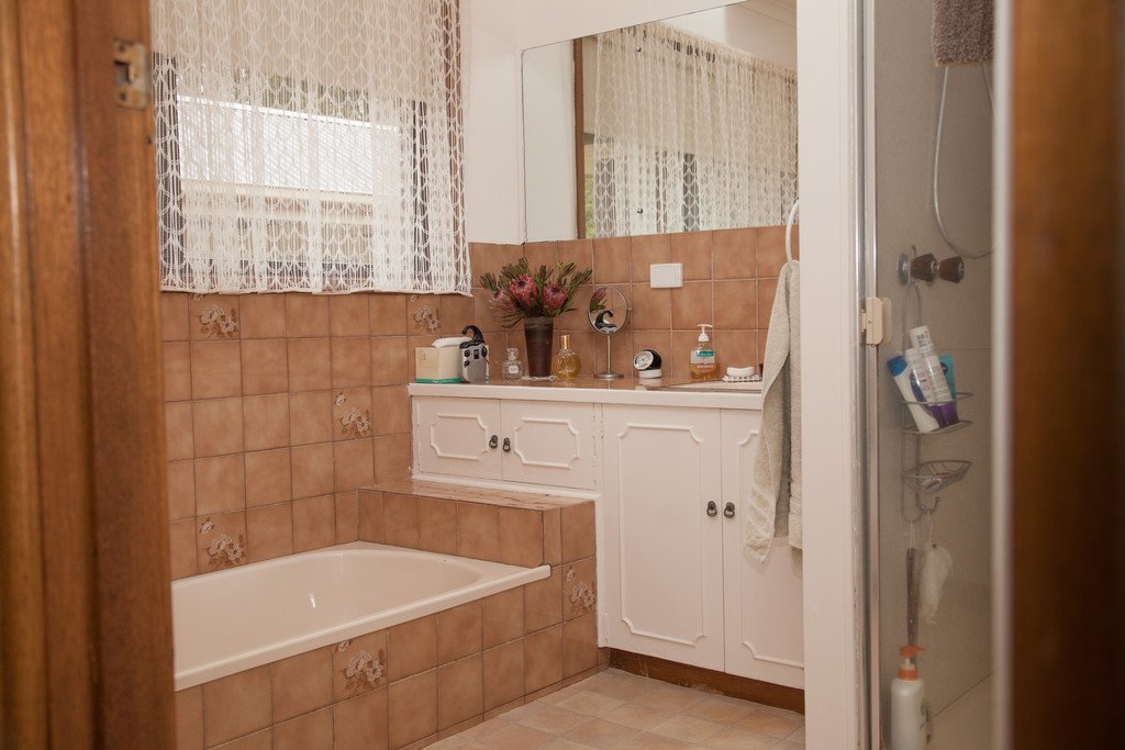 95 McPhans Road MOLLONGGHIP 10