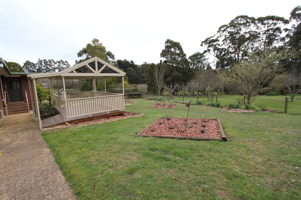 95 McPhans Road MOLLONGGHIP 11