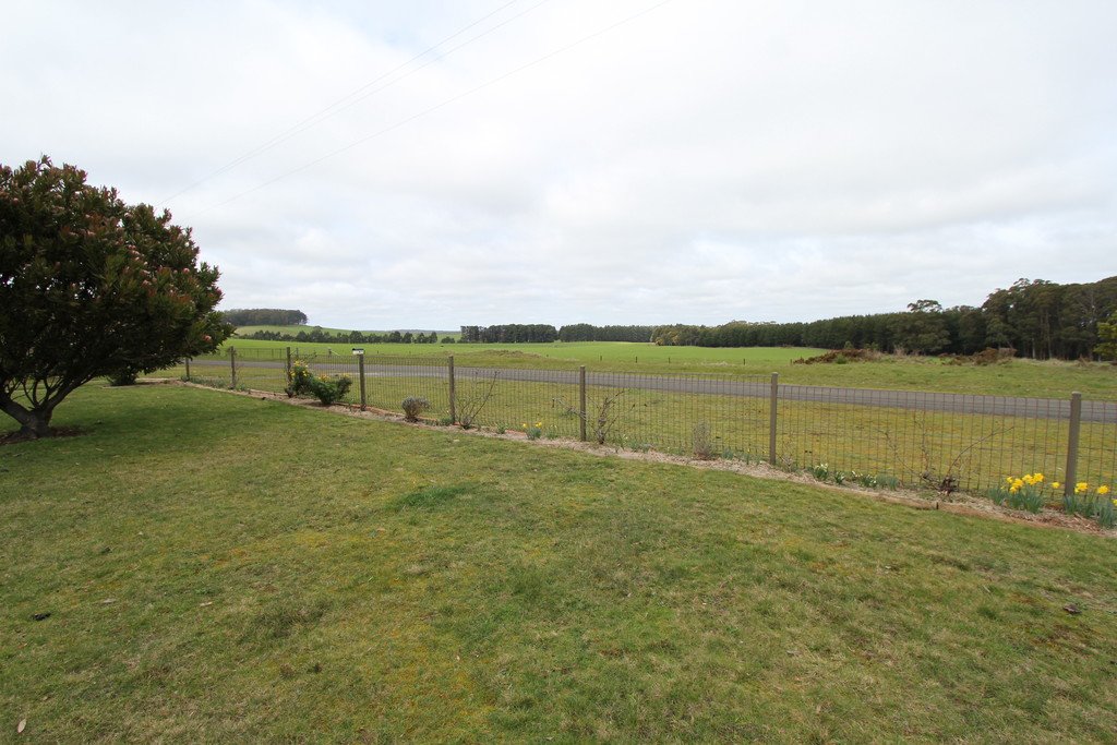 95 McPhans Road MOLLONGGHIP 18