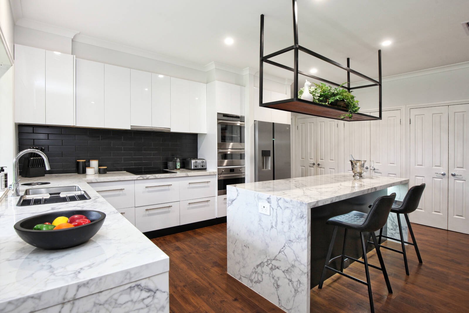 Real Estate and Property in 95 Muntzs Road, Woodend, VIC