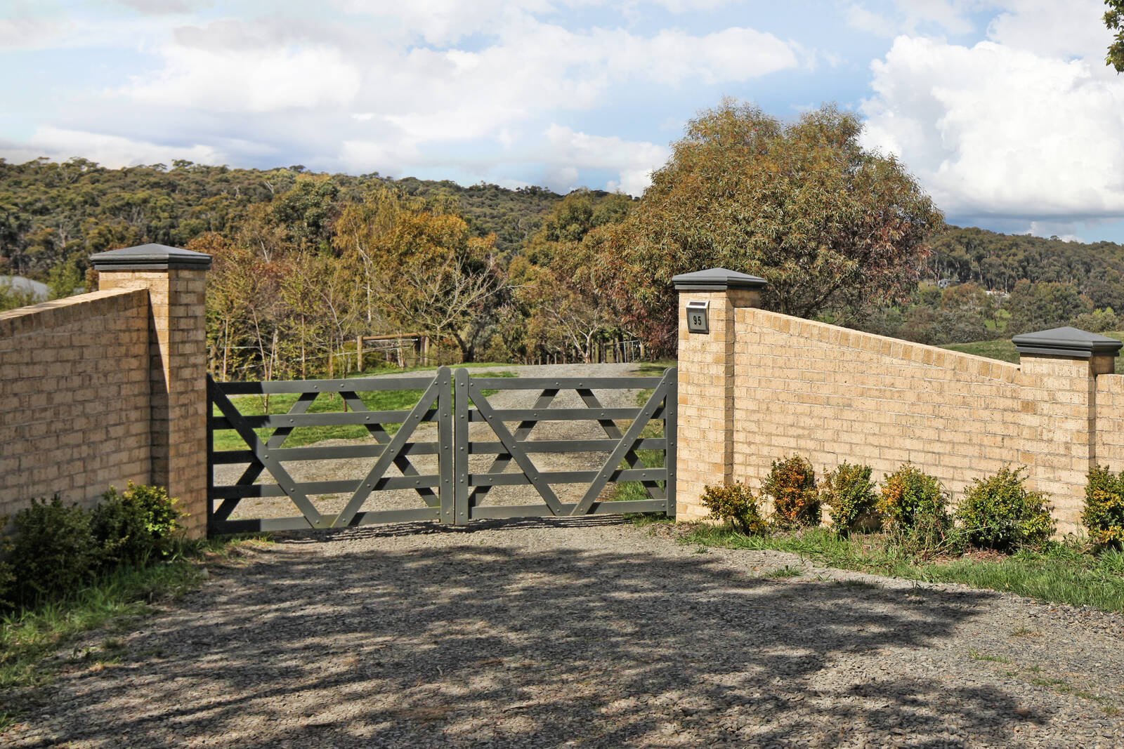 Real Estate and Property in 95 Muntzs Road, Woodend, VIC