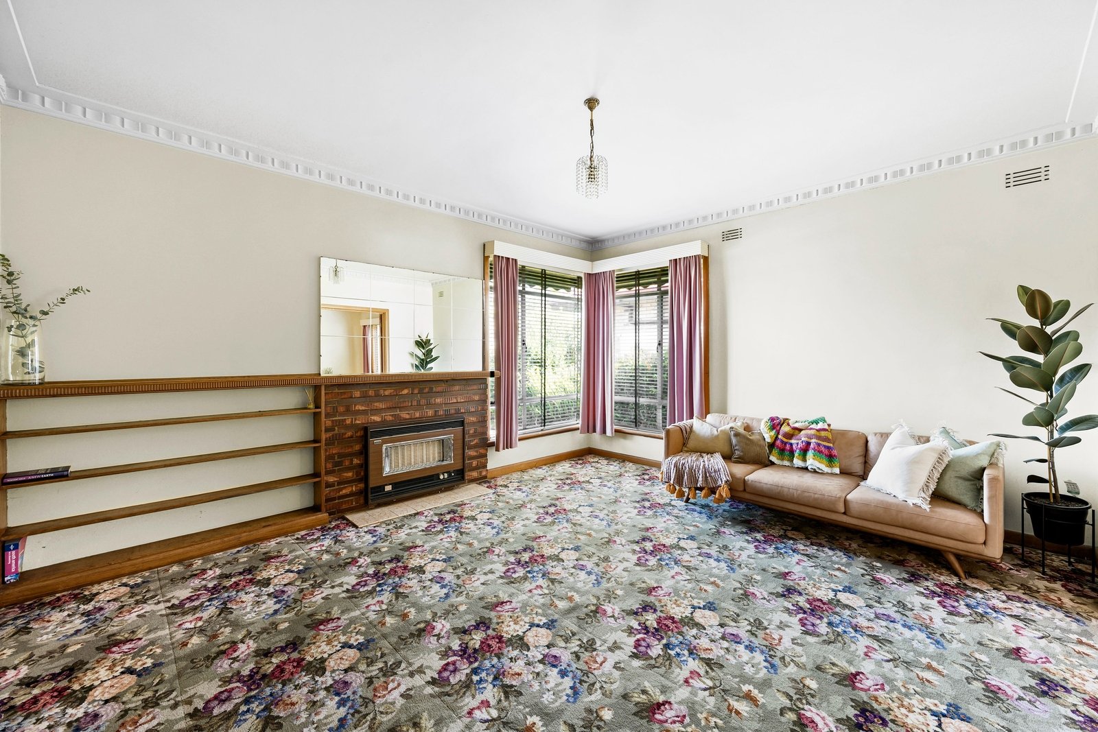 Real Estate and Property in 95 Patterson Road, Bentleigh, VIC