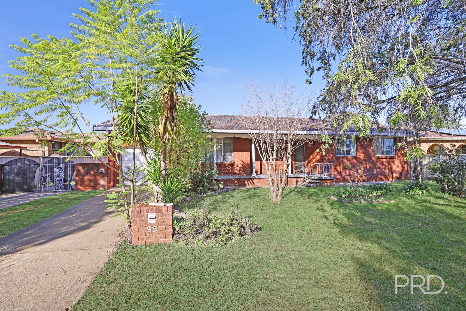 95 Petra Avenue TAMWORTH 1